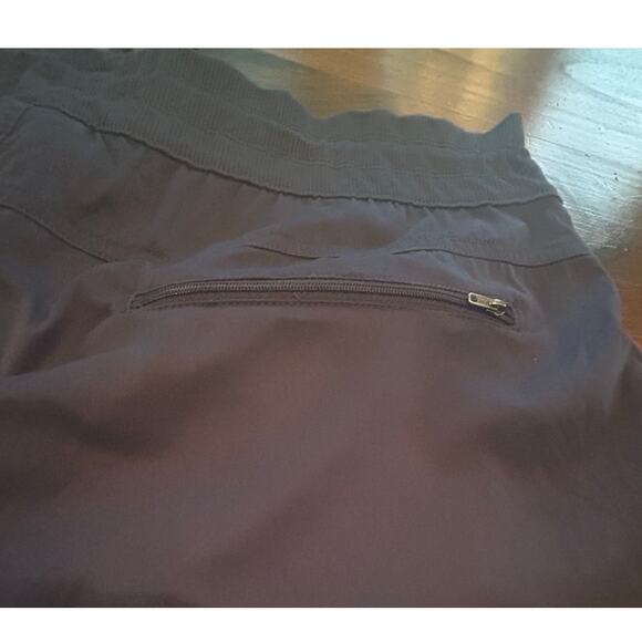 ⭐️ North Face Navy Blue Adjustable Tie Waist Nylon Lightweight Shorts Women's XL - Picture 6 of 9